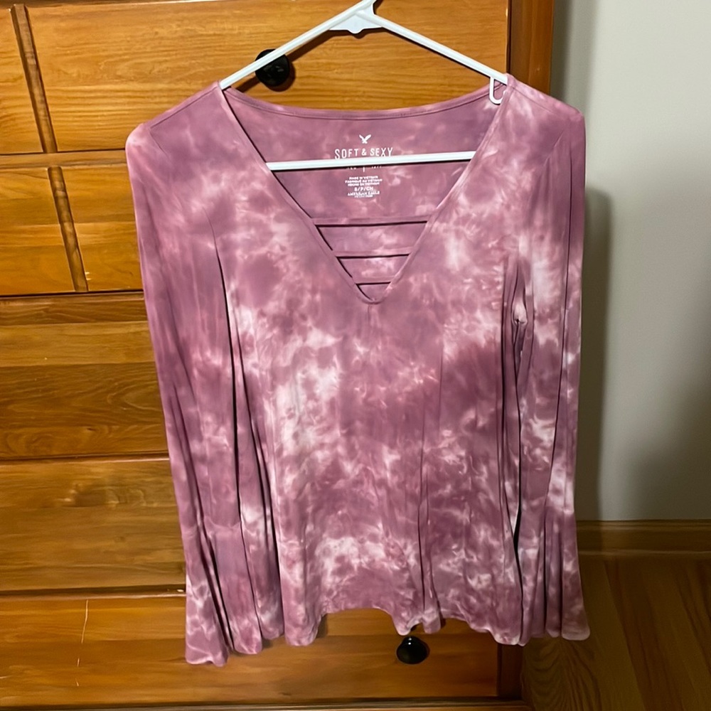 American Eagle light pink long sleeve top